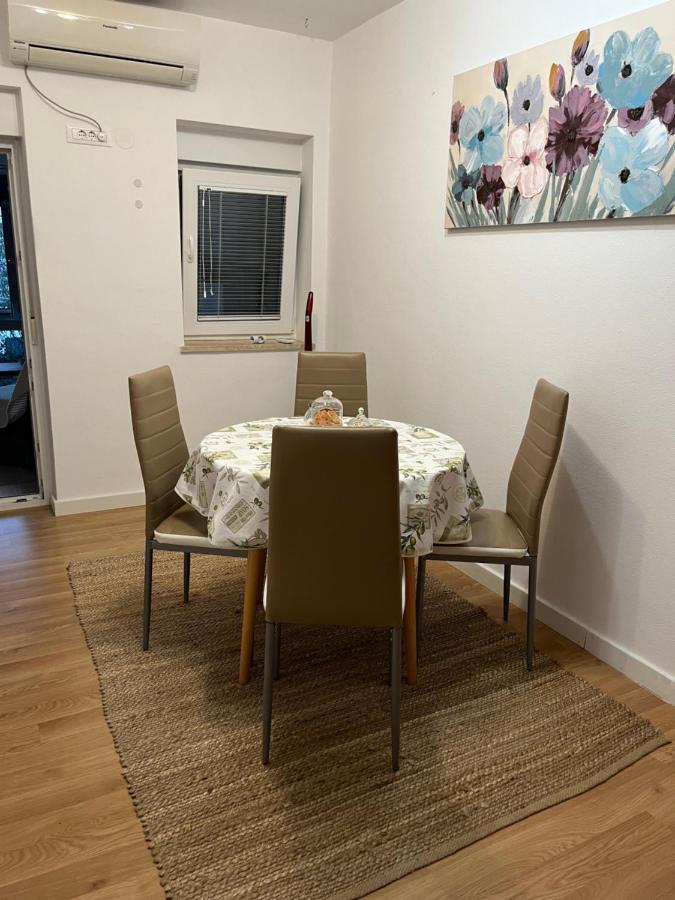 Apartment Πούλα Εξωτερικό φωτογραφία